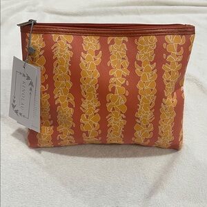 Manaola Lei Puakenikeni Flat Zip Pouch.